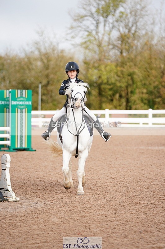 241027A-100832-02019 - SUN Cls 4 Pony British Novice and 80cm