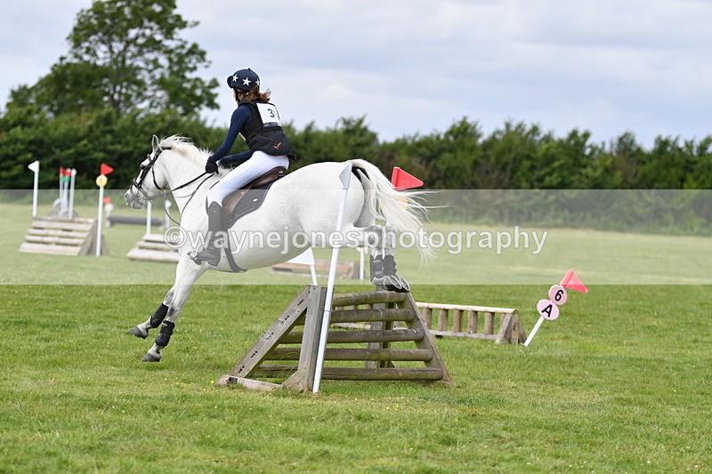 WJ5_3394 - Class 5 80cm Pairs