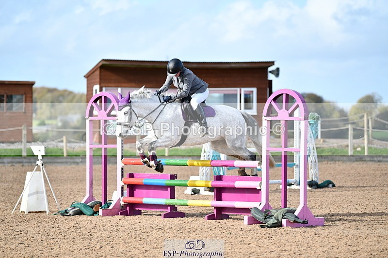 241026A-120252-01123 - SAT Cls 26+27 Club and Schools 90cm