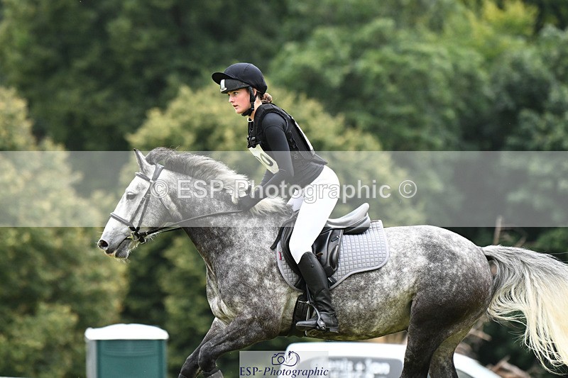 240825X-181117-38160 - 80cm XC 17.30 to End