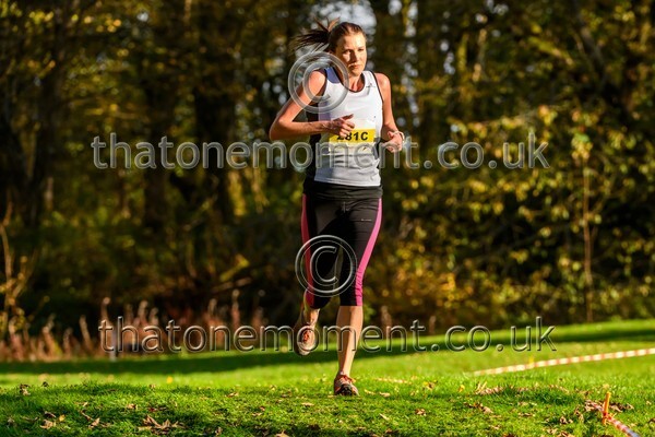 NatRel25-926103 - Senior Female Set Three