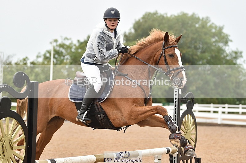 220829A-172132-00412 - 80cm Classes 5a 5b & 6