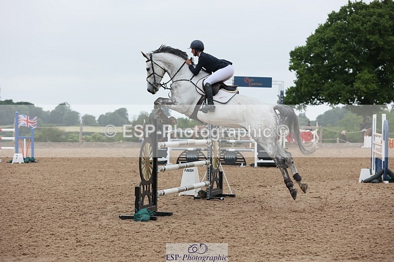 250524-132008-04997 - Cls 15 Snr Fox 1st Rnd