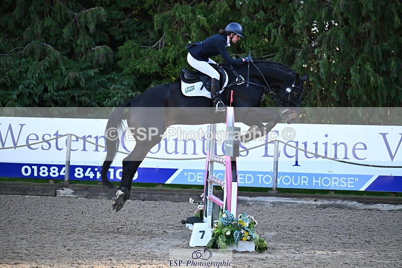 251024A-103932-06535 - B-145-Sarah.Yeaman