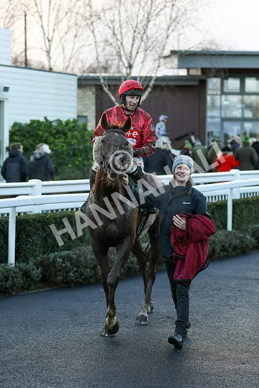 281223-Race 5-Crixuss Escape-3528 - Race 5