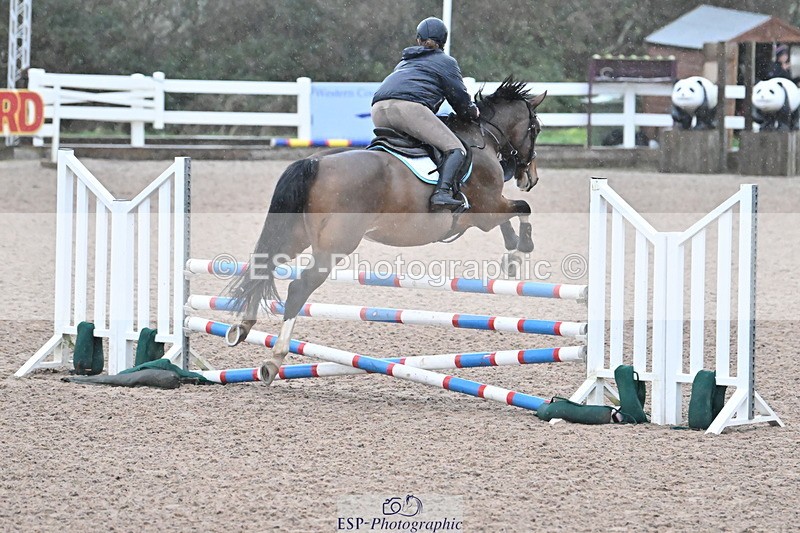 231210A-085915-02012 - Cls 15 British Novice