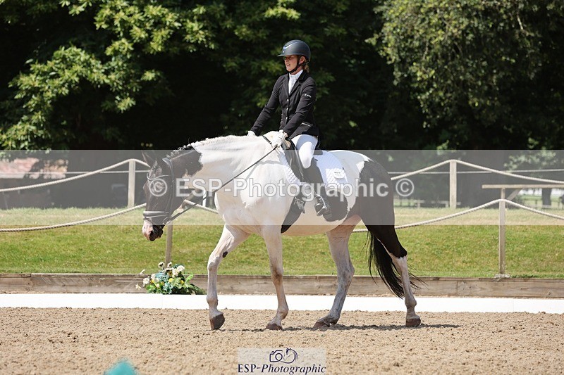 240719-121204-01607 - 123-Michelle_Wallis-Alvescot_Winning_Mood