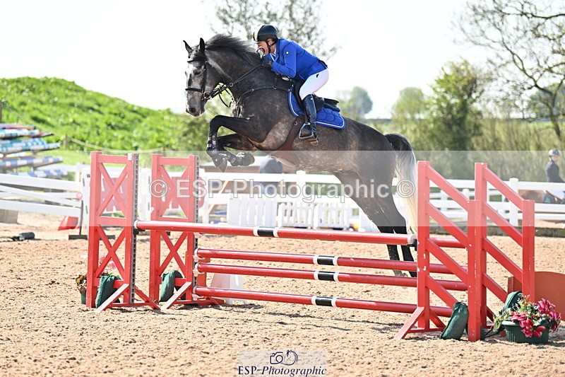 240509A-094909-00252 - Cls 1 British Novice and 90cm Open