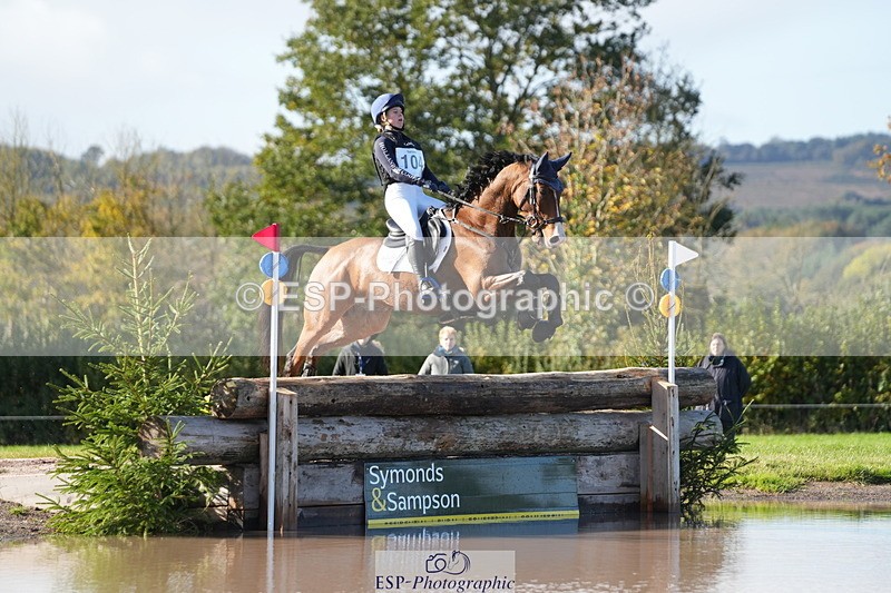 251024A-115529-08535 - B-104-Millie.Juleff