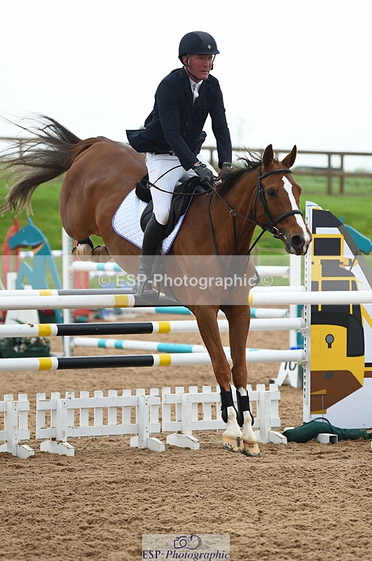 230505A-112606-03689 - Cls 21 Snr 1.20m Open