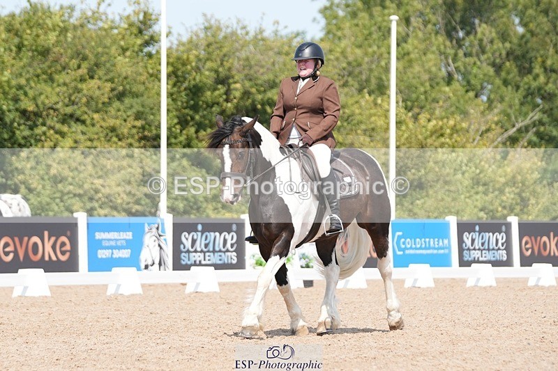 250817-122127-09297 - 185-Hermione.PerryNewoak.Roc.Bay