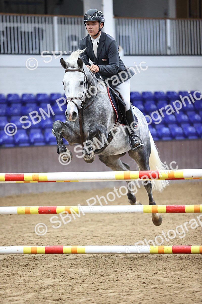 SBM_001063 - Class 5 - Blue Chip Pony Newcomers 1.00m Open