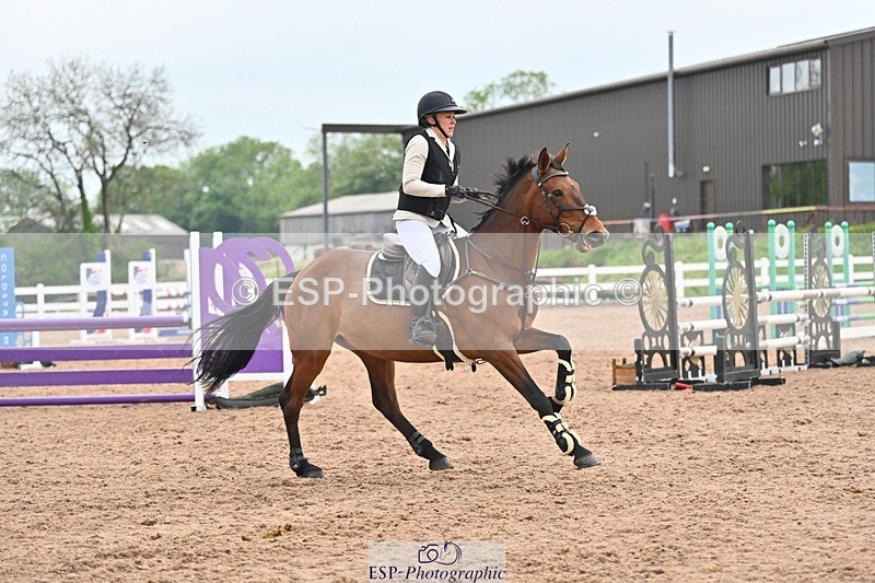 260508-092318-04438 - Cls 17 British Novice and 90cm Open