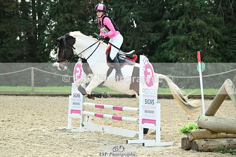 250309A-104155-00636 - Cls 01 70cm 09-50 to 10.30