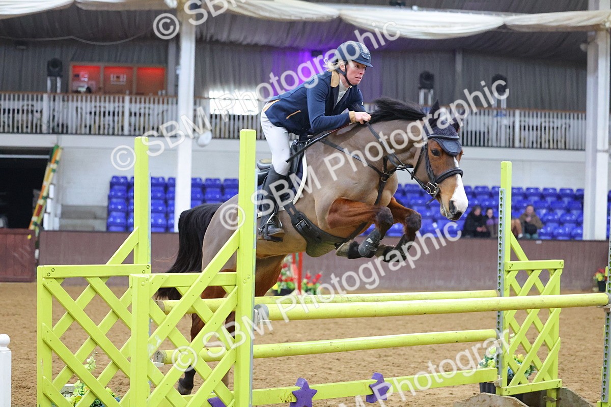 SBM_002009 - Class 15 - Senior Newcomers - First Round (1.10m)