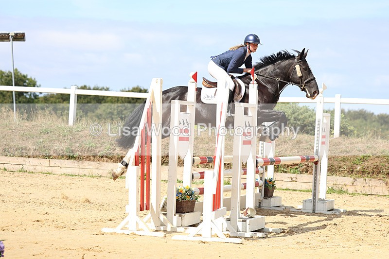 3E7A3581 - Class 4: Senior British Novice/90cm open