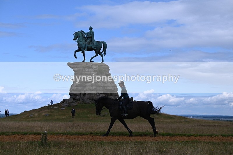 DSC_8420 - Time at Statue 13:52 to 14:33