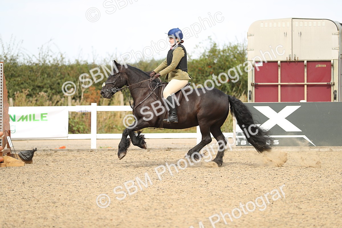 SBM_05597 - Class 48a Style & Performance 70cm (15-19)