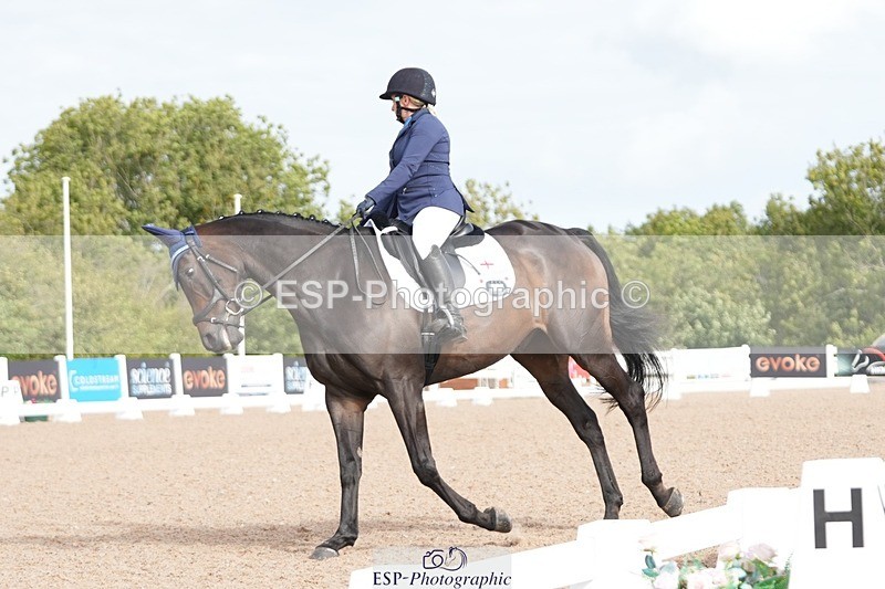 250906-103548-01276 - 033-Caroline.HeardNever.Wait