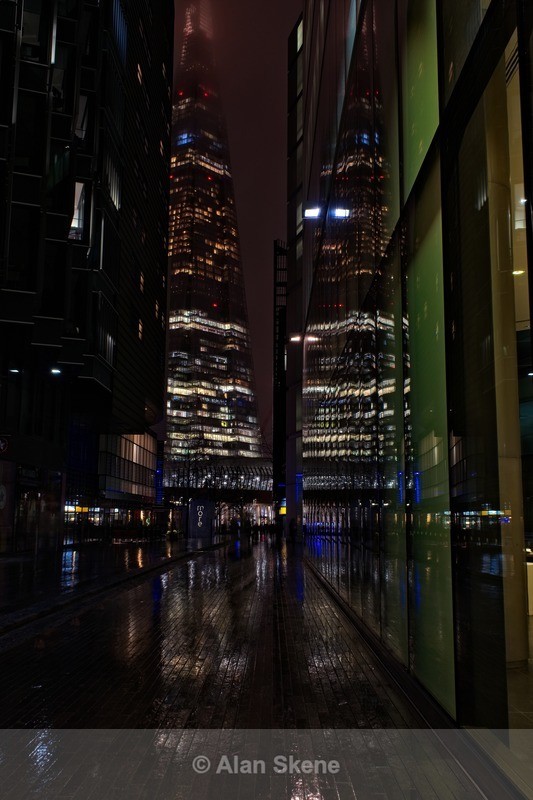 DSC00024 - London low light