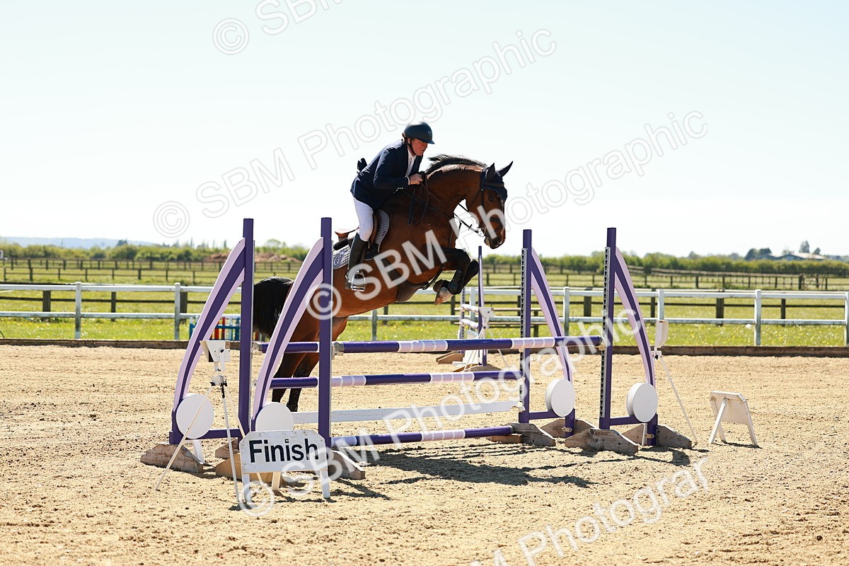 SBM_001050 - Class 4 - Senior Newcomers 1.10m