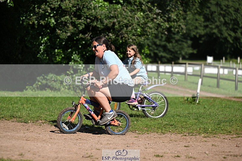 240729B-092711-01800 - Monday Stable Shots