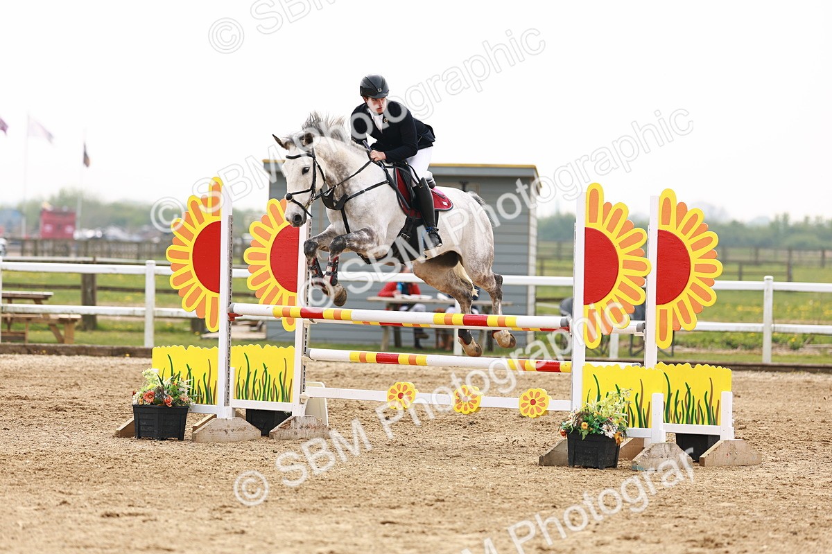  - Class 18 - Senior Newcomers - 1.10m