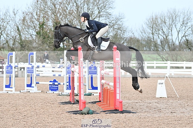 231208A-132746-00905 - Cls 6 Foxhunter & 1.20m Open