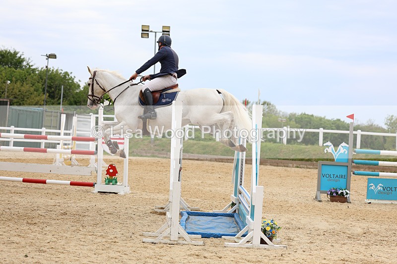 3E7A9730 - Class 9: Senior Foxhunter/1.20 open