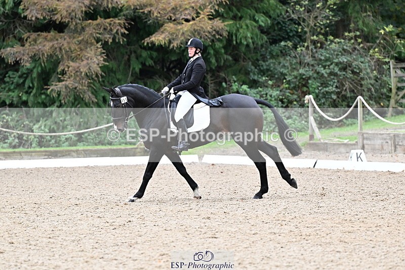 251022A-152054-00516 - B-111-Polly.Walker