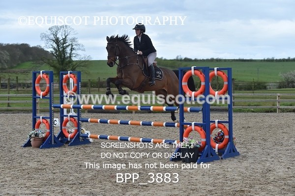 BPP_3883 - CLASS 4 Senior Newcomers/ 1.10m Open