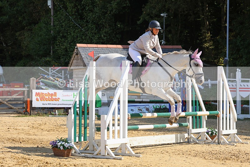 3E7A0885 - Class 4: Senior British Novice/90cm open