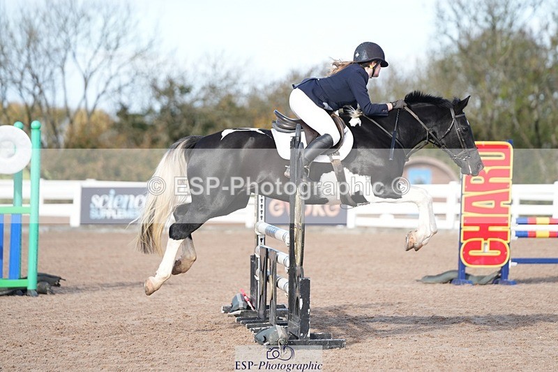 251025-125951-00445 - Cls 9 Pony Winter Discovery and 90cm