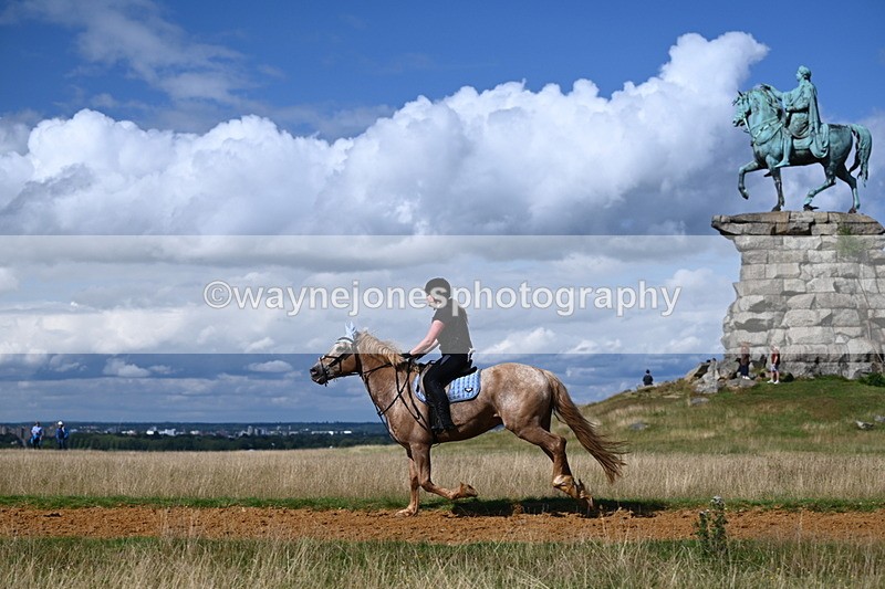 DSC_0157 - Time at Statue 15:58 to 16:05