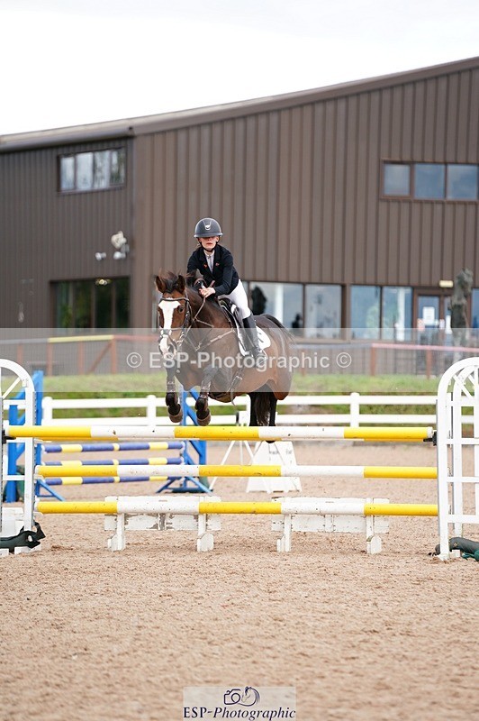 250921-143238-04062 - Cls 27+28 Club and Schools 1m