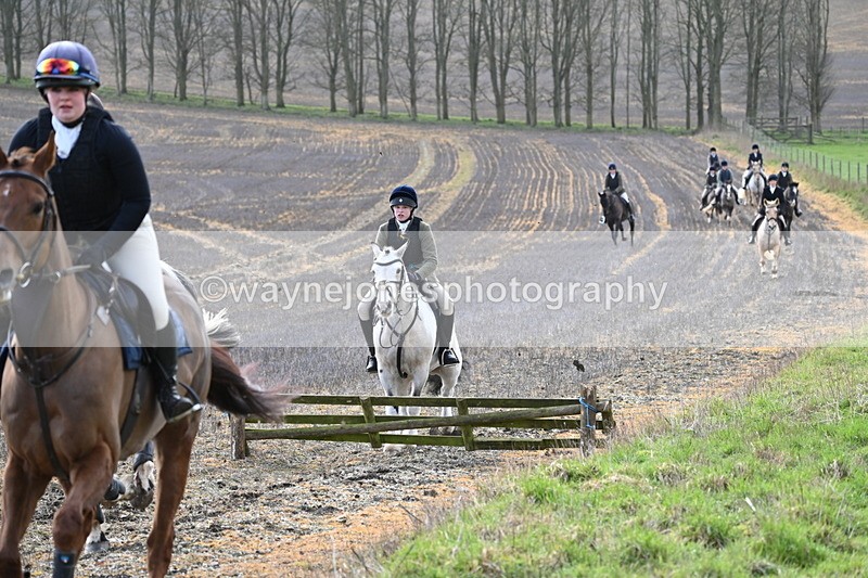 WJ6_8639 - Meet & Line One