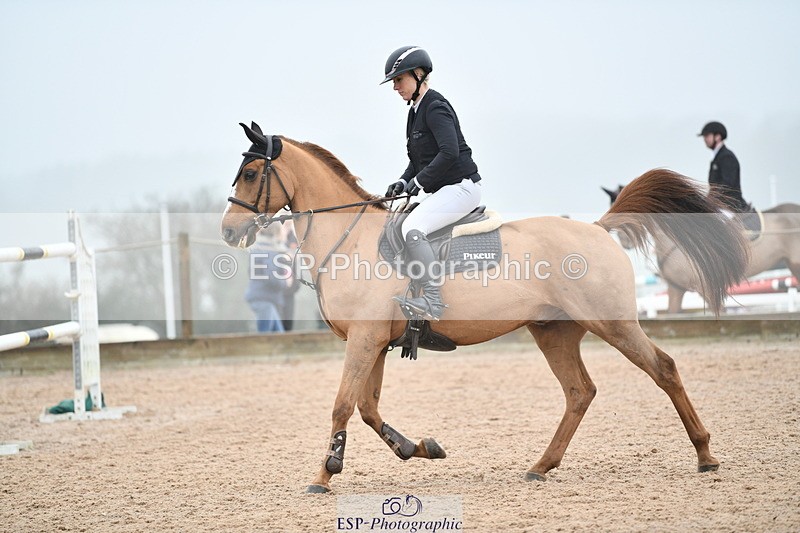 241102A-113911-04358 - SAT Cls 9 British Novice and 90cm Open