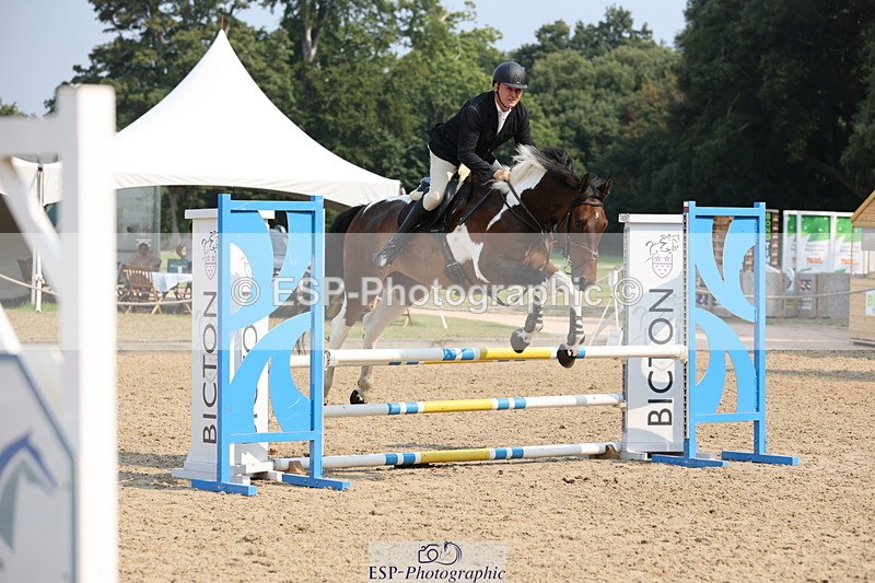 250816A-103957-00795 - Cls 3 Snr British Novice