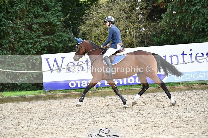 251004A-155600-02017 - Classes 8 & 9 70cm