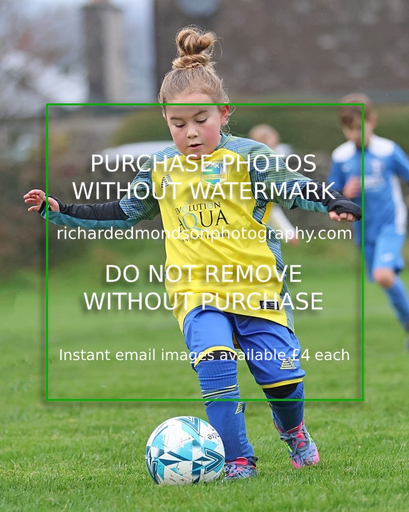533A4698 - Wattsfield under 7s vs Kendal Utd Ladies & Girls U8 (22/11/25)