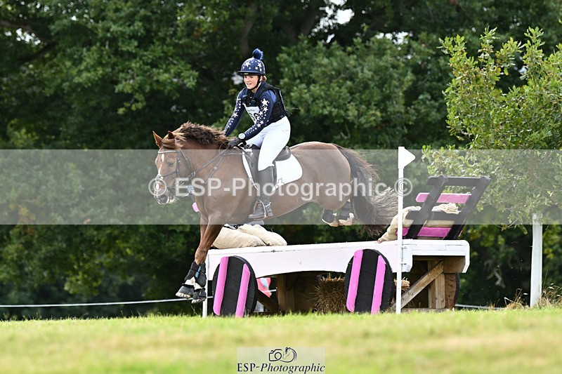 240825X-171918-37473 - 80cm XC 16.30 to 17.30