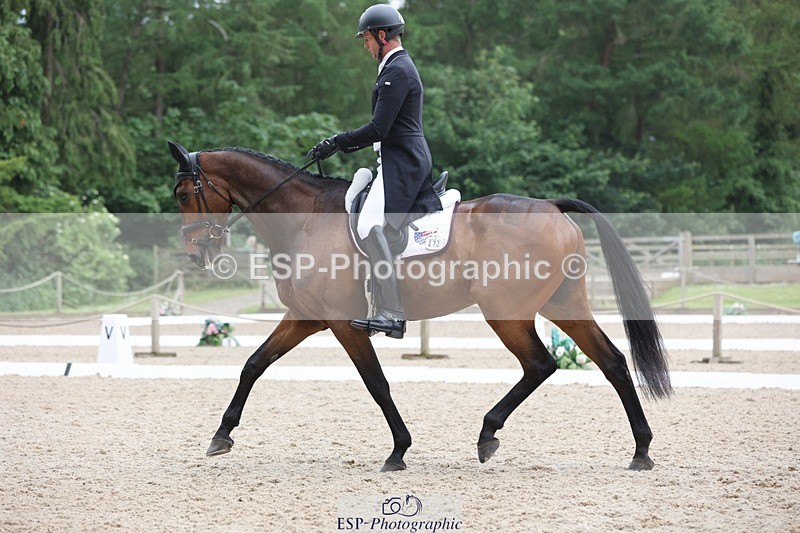 240524-115153-08463 - 272-PRIORSPARK_ROYAL_RIFF-RAFF-Jesse_Campbell