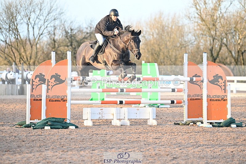 231210A-152208-02897 - Cls 22 National 1.30m & 1.40m