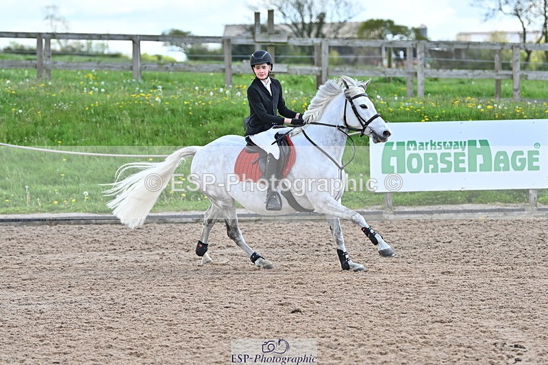 240504A-124228-01621 - Cls 4 Blue Chip Pony Newcomers & 1m Open