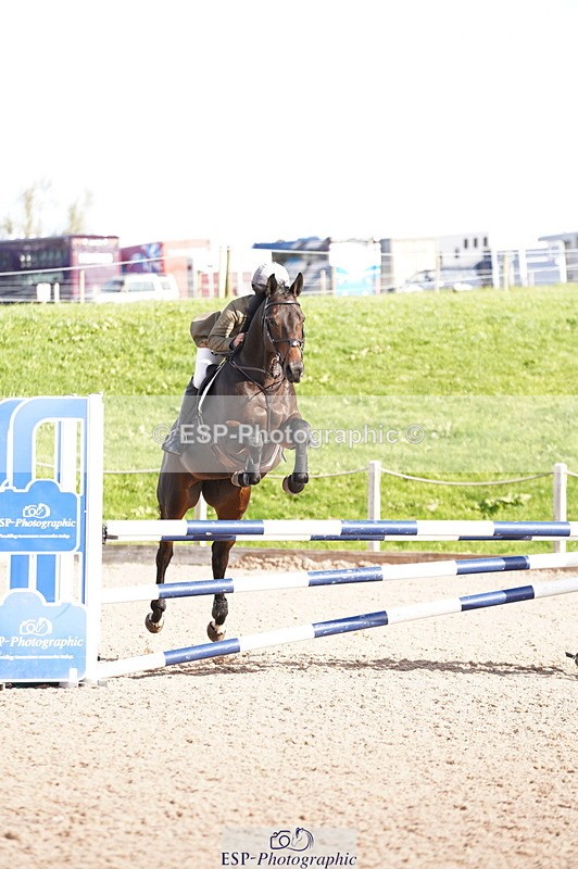 241004A-105402-00194 - Fri 01 Snr Disco & 1.00m Open