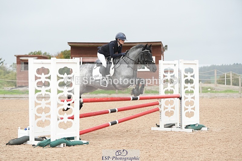 250920-114405-00784 - Cls 9 Pony Newcomers and 1m