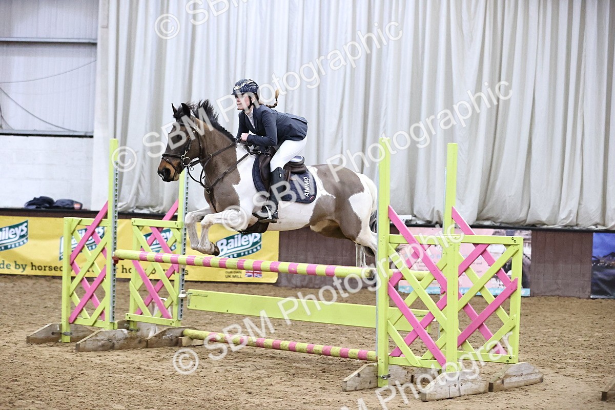SBM_000872 - Class 4 - Blue Chip Pony Newcomers - 1.00m
