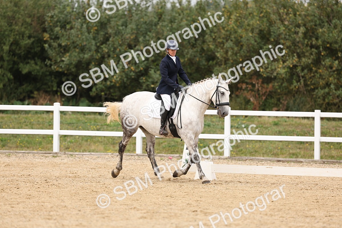 SBM_00856 - Class 8 - Novice 27 Champs