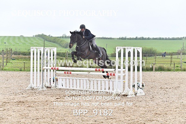 BPP_9182 - CLASS 29 SUN Veterans Show Jumping