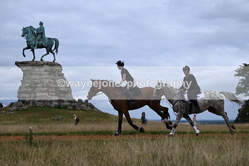 DSC_6326 - Time at Statue 12:17 to 12:44